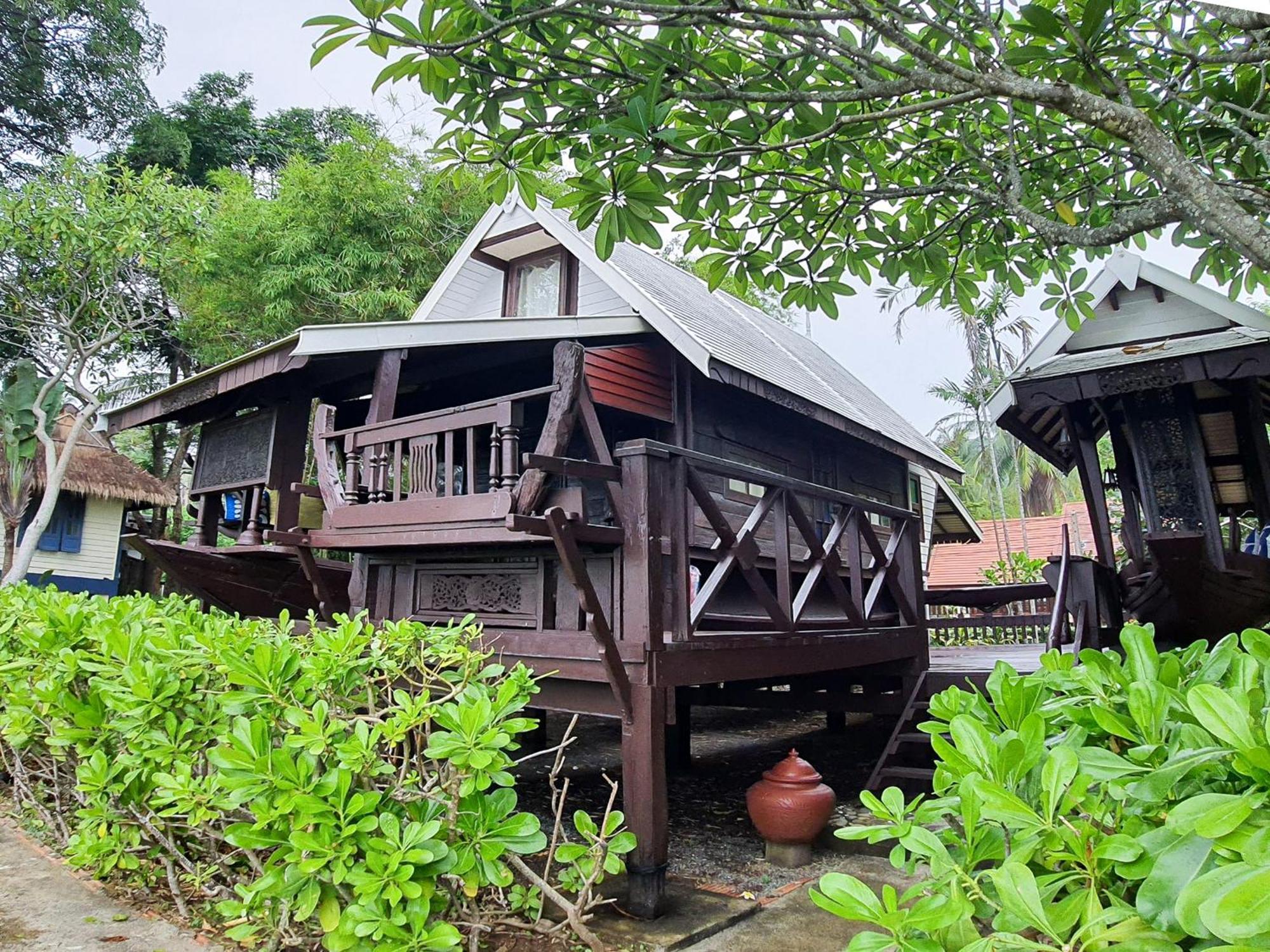 บ้านท้องชิง รีสอร์ต ขนอม ภายนอก รูปภาพ