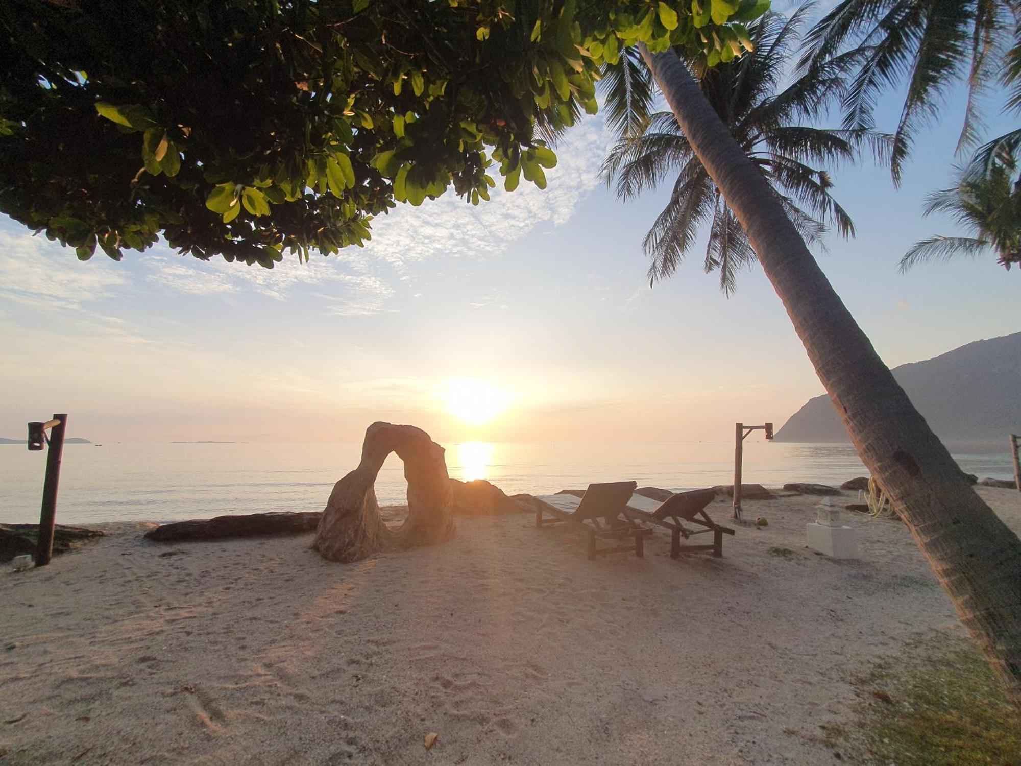 บ้านท้องชิง รีสอร์ต ขนอม ภายนอก รูปภาพ